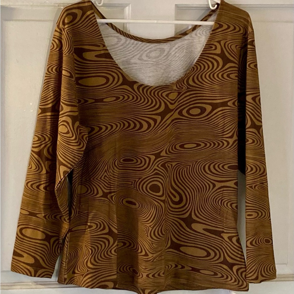WRAY oak-like brown/black top size 1XL